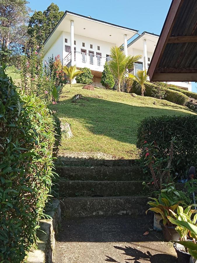 Moni Mahalika Hotel Kelimutu Exterior photo